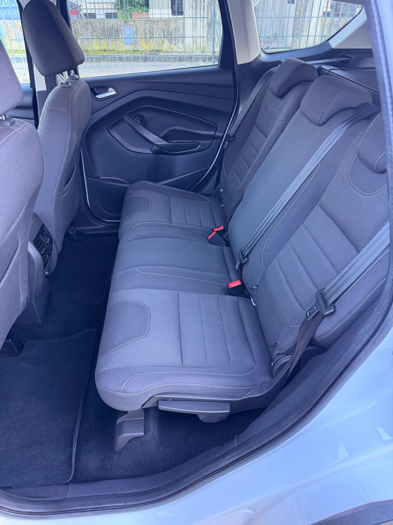 Ford Kuga 2.0 TDCI 120 CV S&S 2WD Titanium