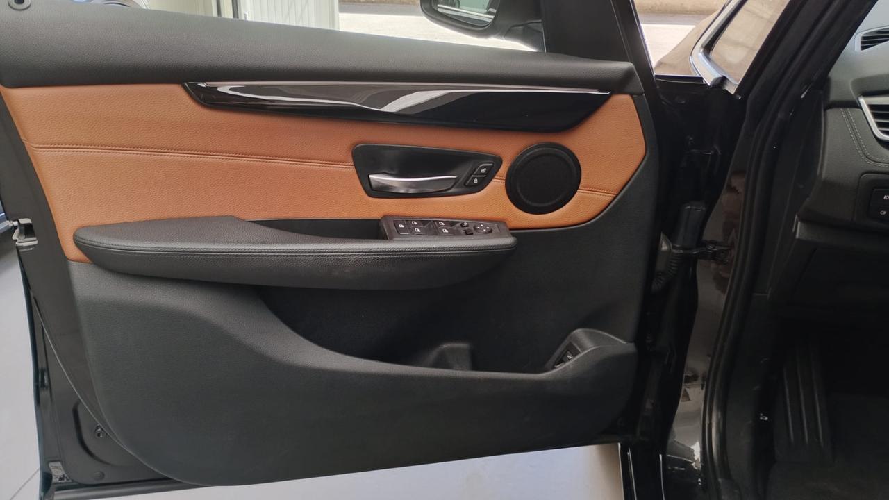 Bmw 2er Active Tourer 218d Luxury