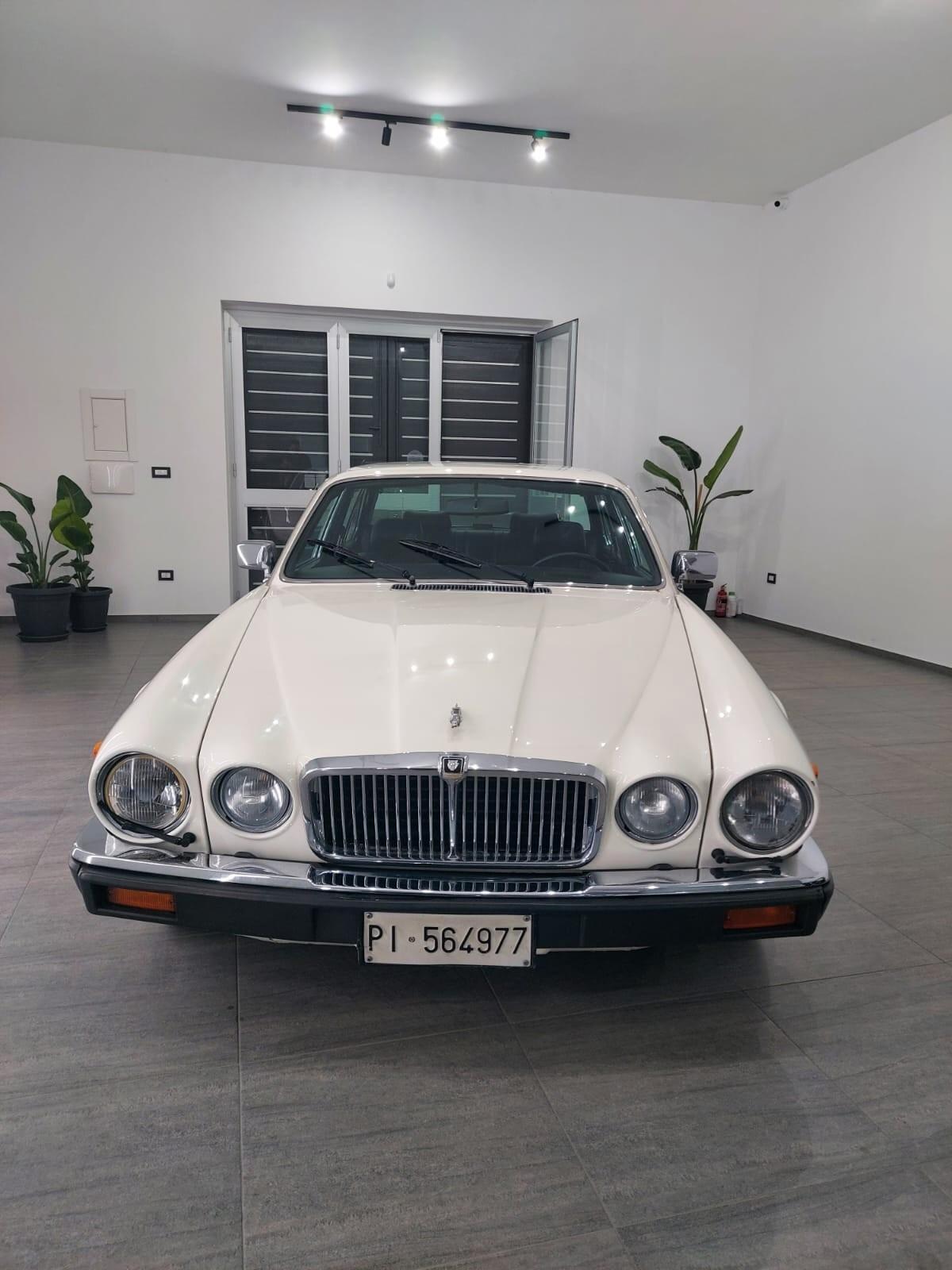 Jaguar XJ6 4.2 SOVEREIGN 1983