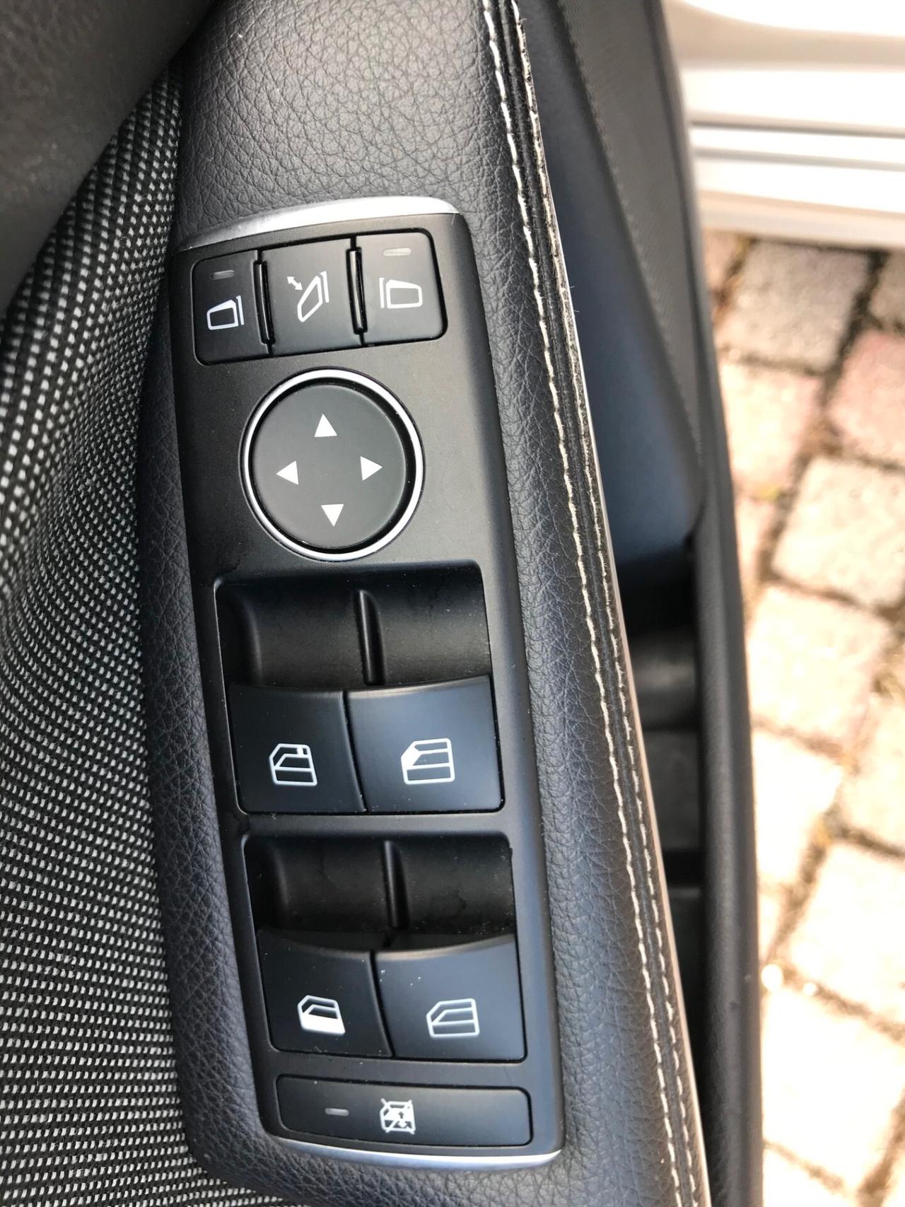 Mercedes-Benz A 160 d Sport aut. my16 retrocamera navi