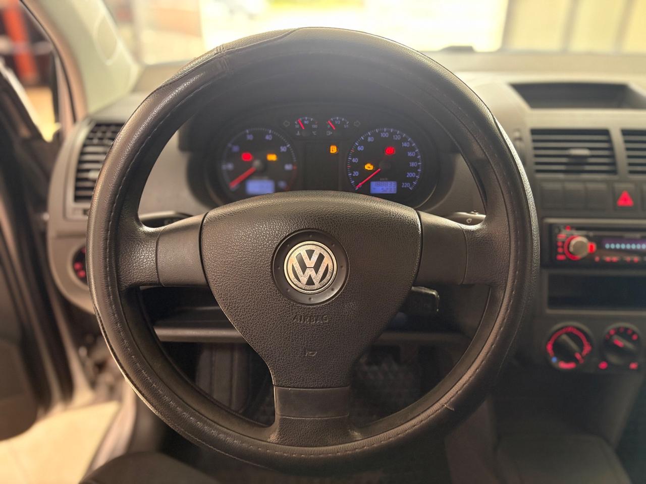 Volkswagen Polo 1.4/80CV 16V 5p. GPL Comfort.