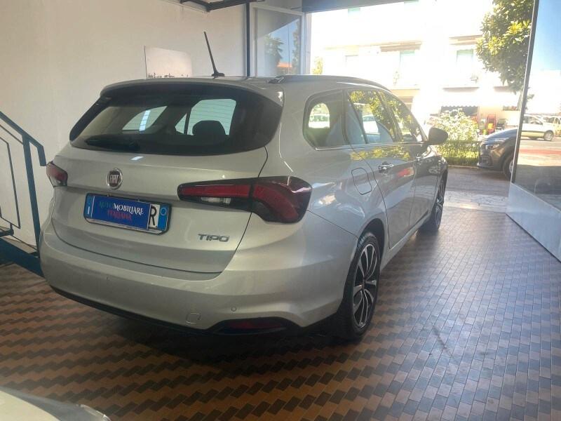 FIAT Tipo (2015-->) Tipo 1.6 Mjt S&S DCT SW Lounge