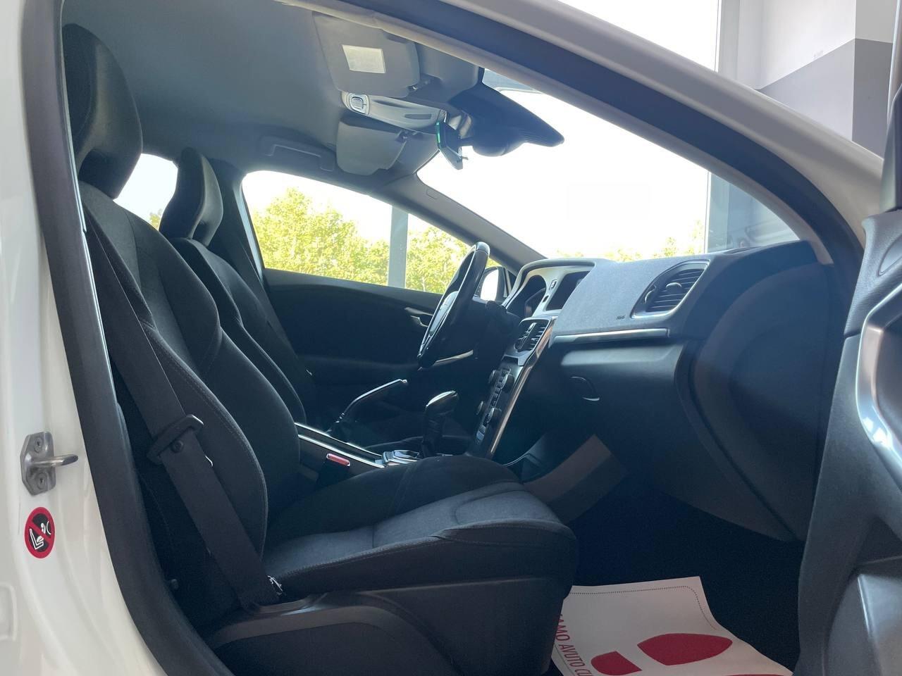 Volvo V40 D2 - Distribuzione Eseguita