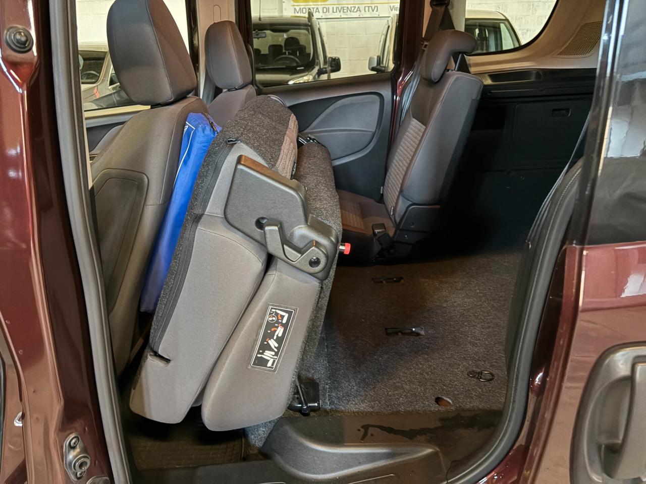 Fiat Doblò 1.6 m-Jet Lounge AUTOVETTURA Unico Proprietario
