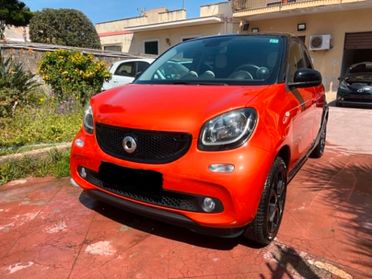 SMART FORFOUR 2015 PASSION 1.0 71CV MANUALE