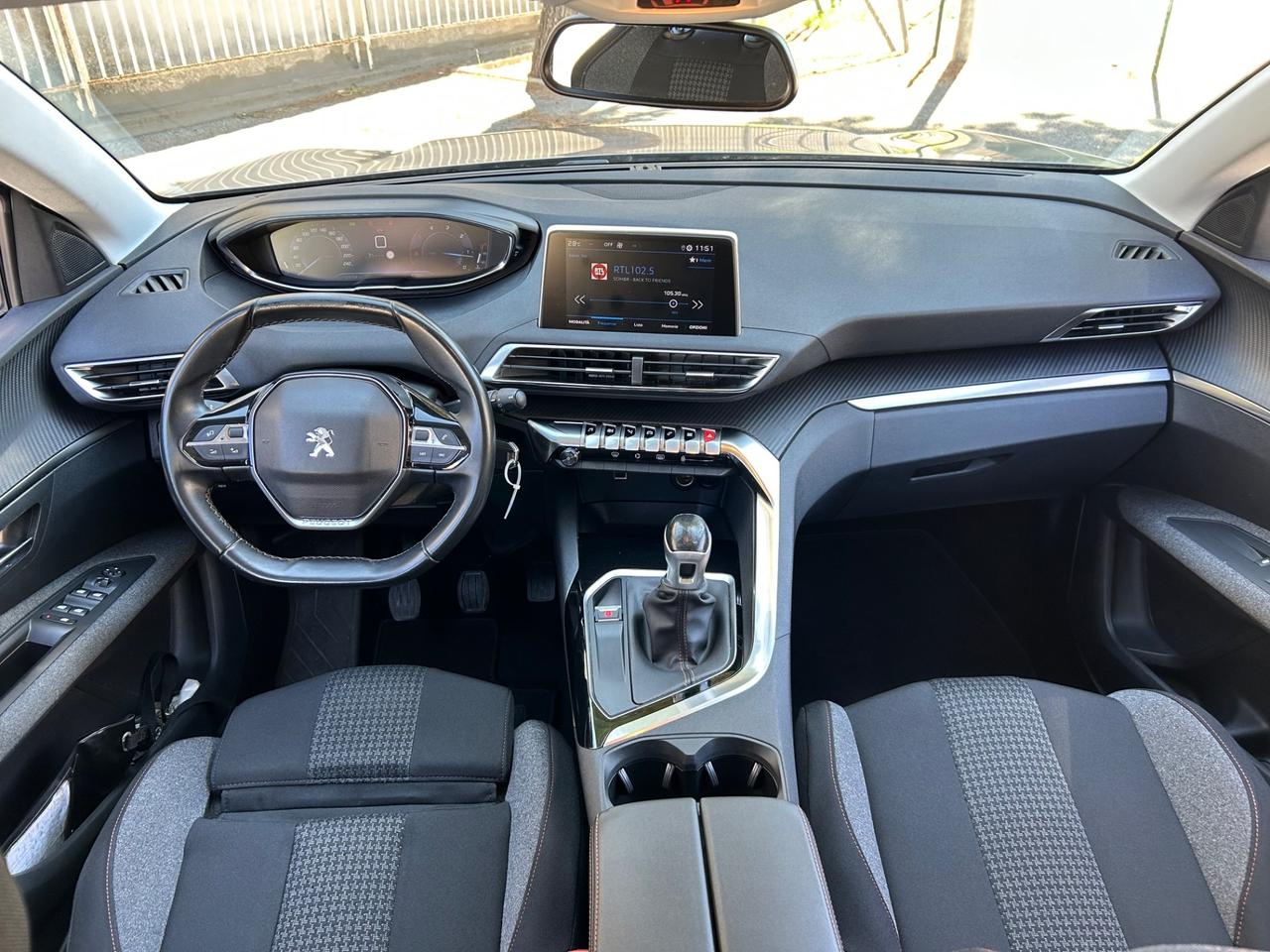 Peugeot 3008 BlueHDi 130 S&S Business