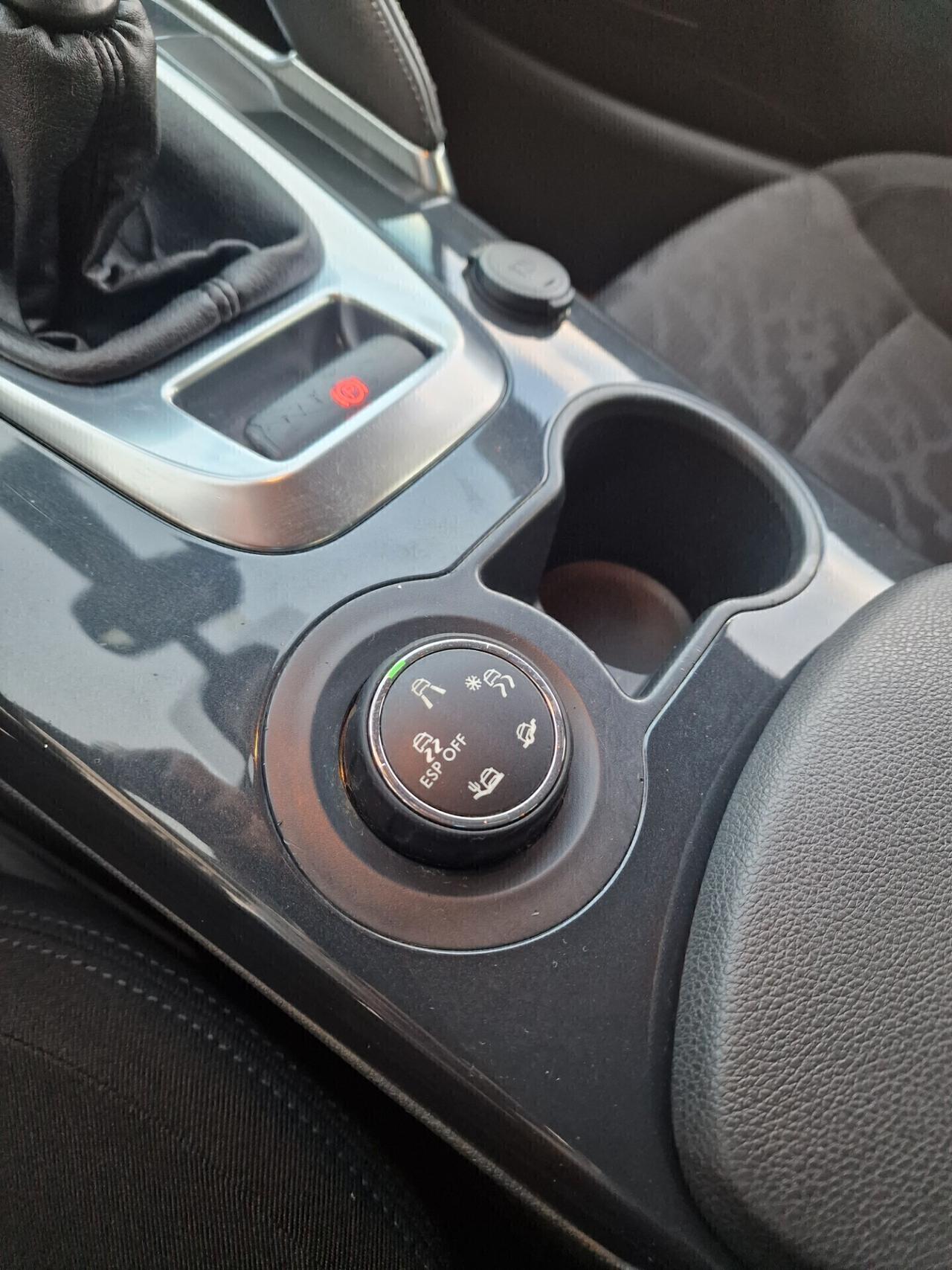 Peugeot 3008 2.0 HDi 150CV Business