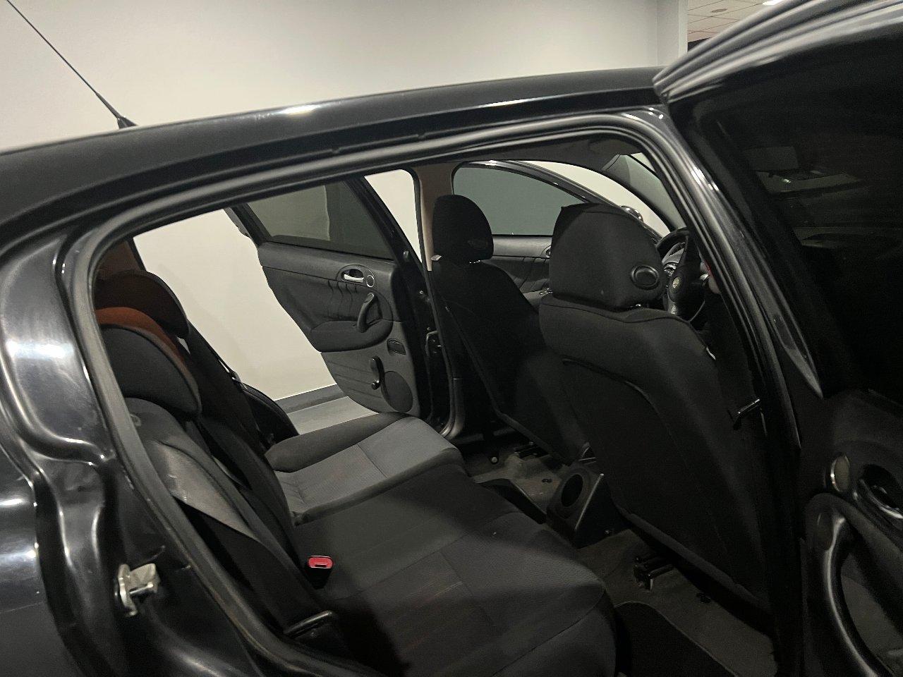Alfa Romeo 147 5 Porte 147 5/P 1.9 jtd 120cv TOTAL BLACK