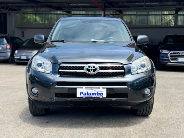 TOYOTA RAV 4 RAV4 2.2 D-4D 177 CV 4x4 Luxury