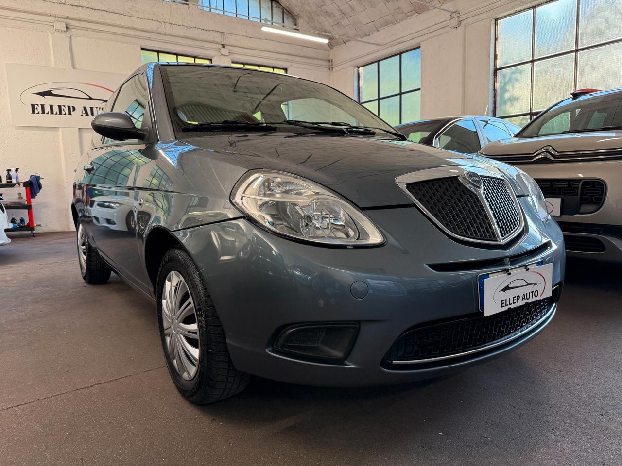 Lancia Ypsilon 1.2 Argento