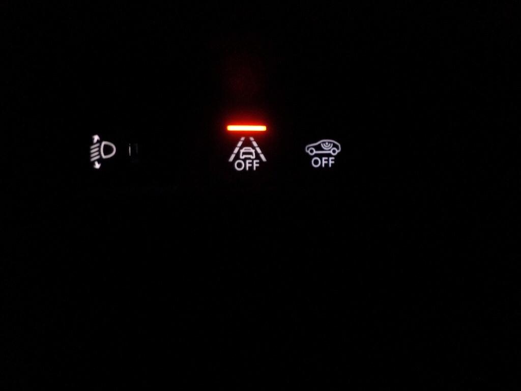 Peugeot 2008 BlueHDi 130 S&S EAT8 Allure