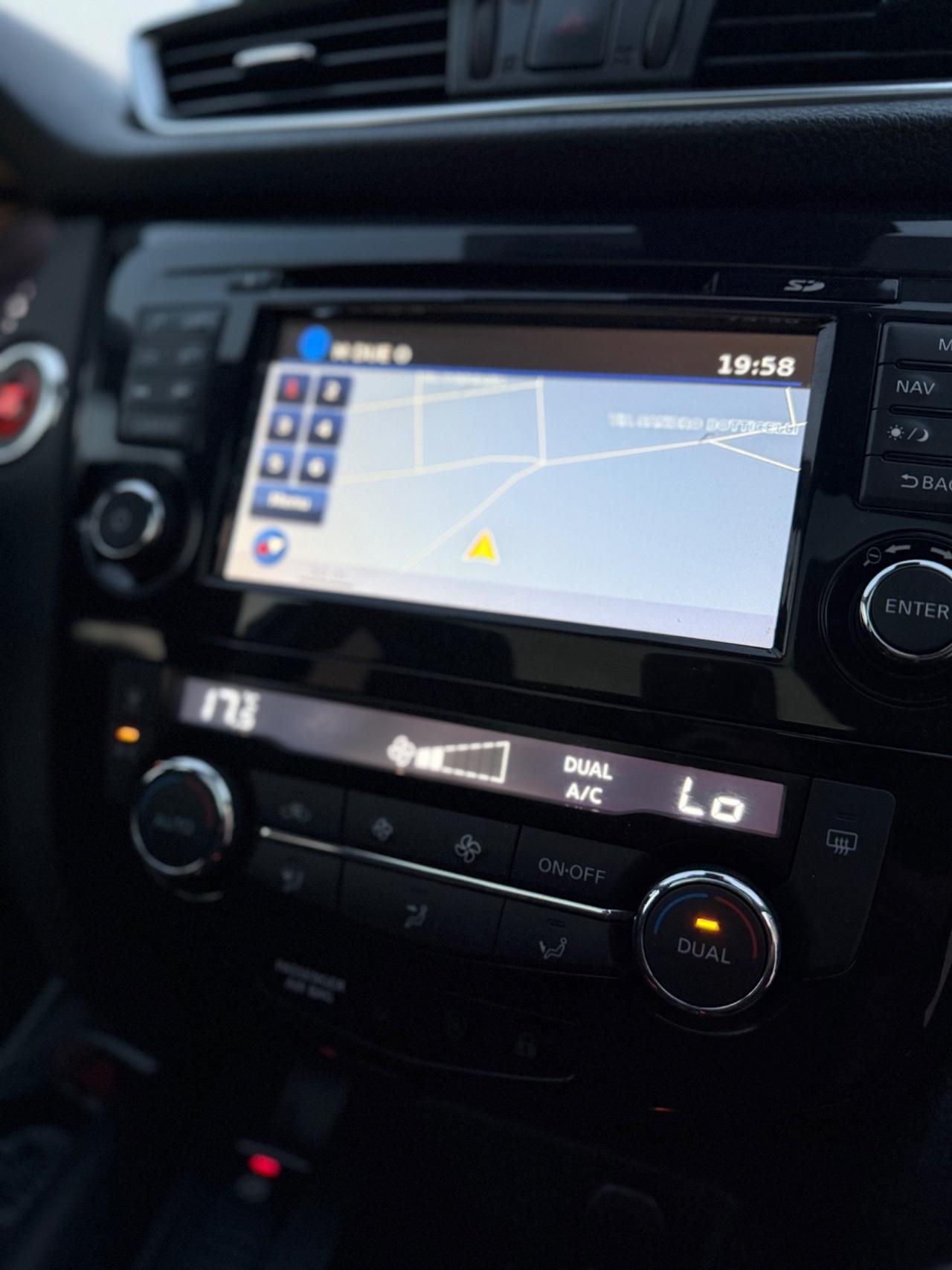 Nissan Qashqai 1.5 dCi N-Connecta