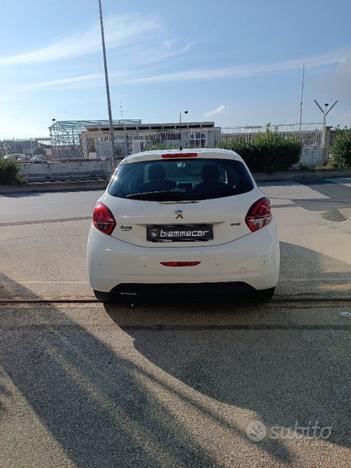 PEUGEOT 208 BlueHDi 75 5 porte Allure i.m