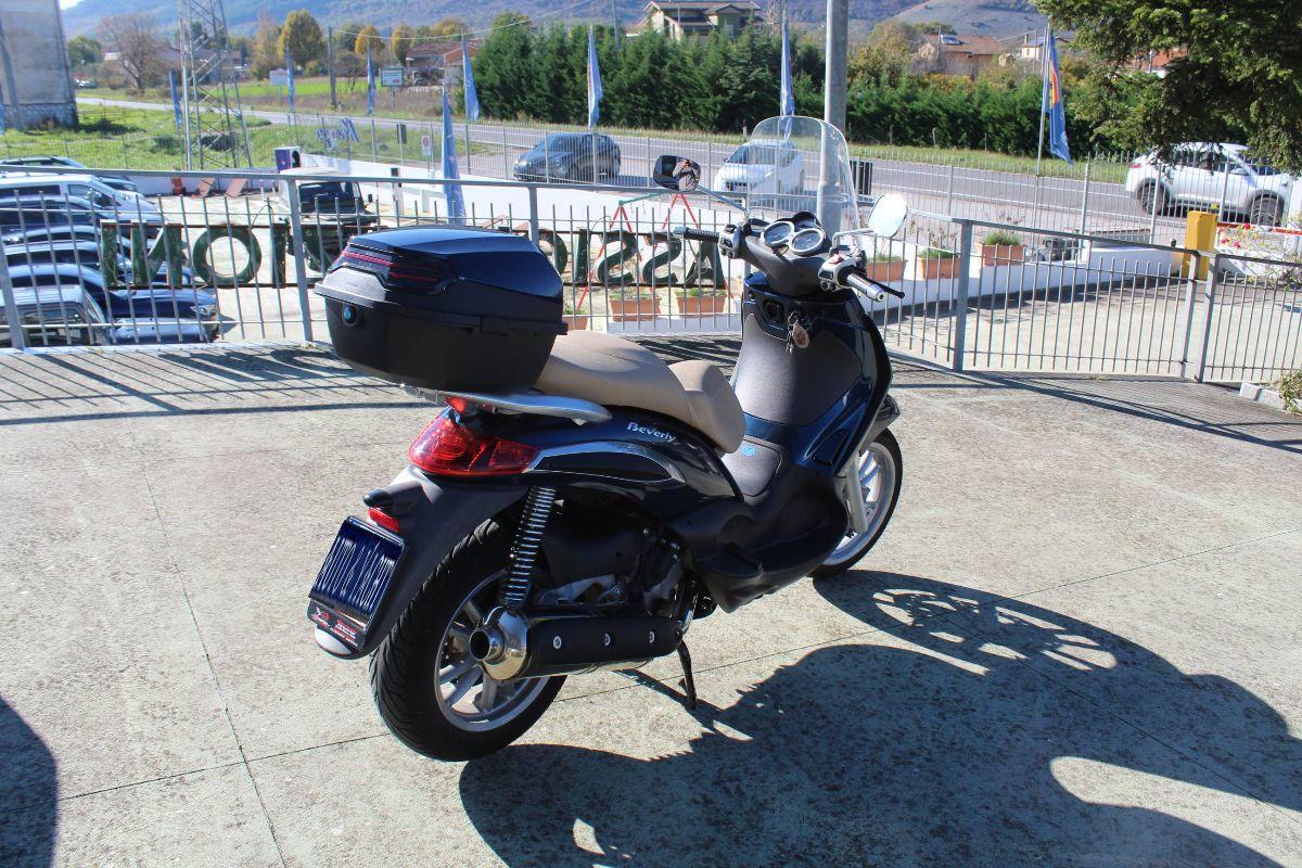 Piaggio - Beverly 400 - i.e.