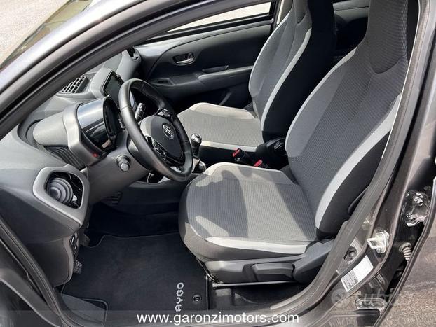 Toyota Aygo Connect 1.0 VVT-i 72 CV 5 porte x...