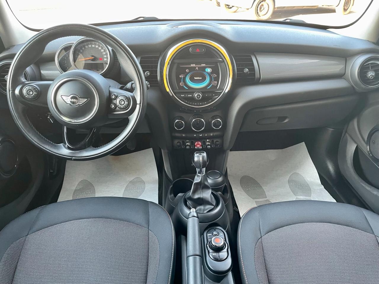 Mini Cooper D 1.5 116cv Business Auto