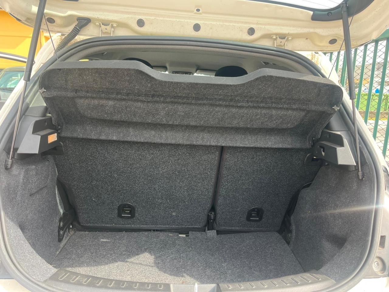 Lancia Ypsilon 1.2 Platinum 99000 km GARANZIA 12m