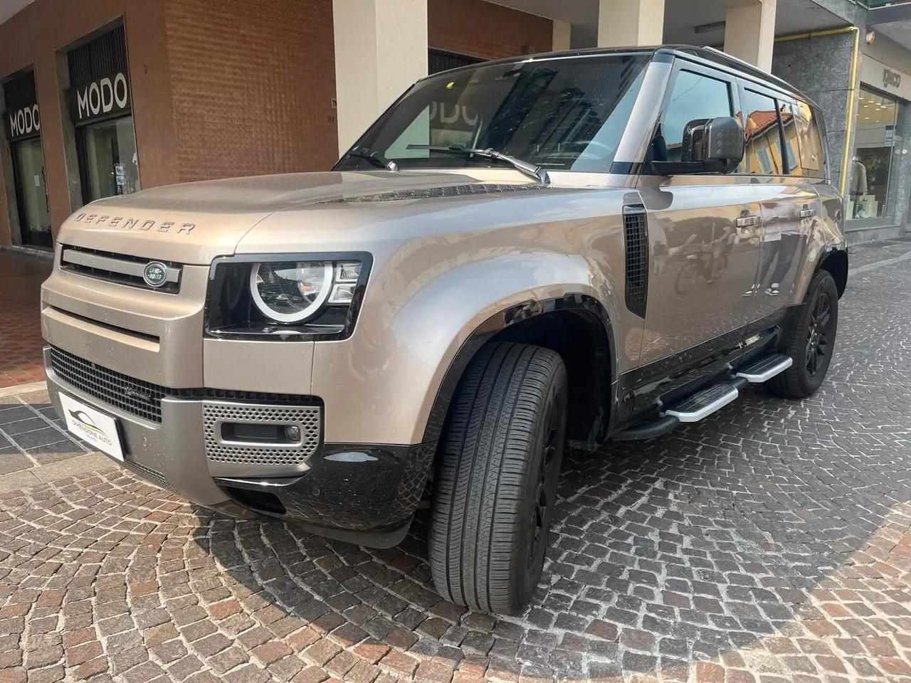 Land Rover Defender 110 3.0D I6 250 CV AWD Auto X-Dynamic HSE