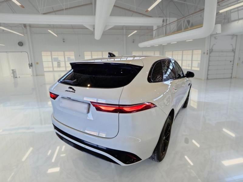 Jaguar F-Pace 2.0d i4 mhev R-Dynamic SE awd 204cv auto