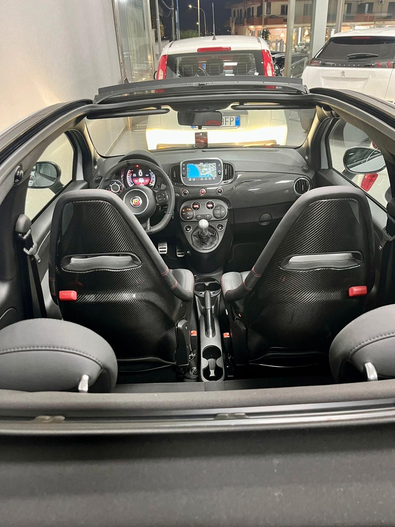 Abarth 595 C 1.4 Turbo T-Jet 180 CV Esseesse