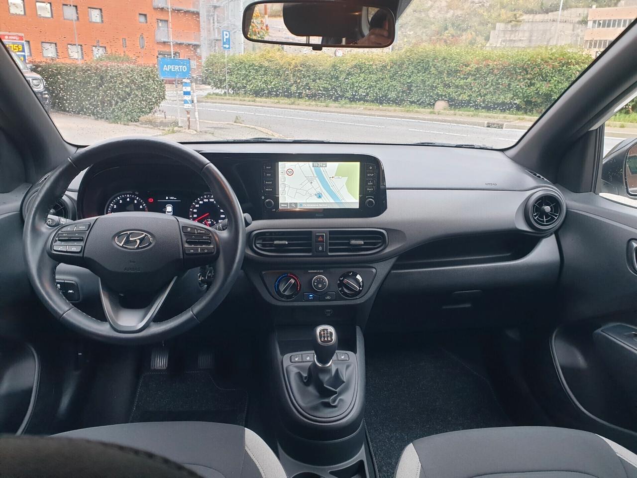 Hyundai i 10 1.0 select ,navi,pdc,telecamera