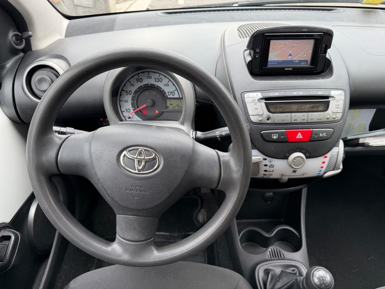 Toyota Aygo 1.0 12V VVT-i 5 porte Lounge Connect