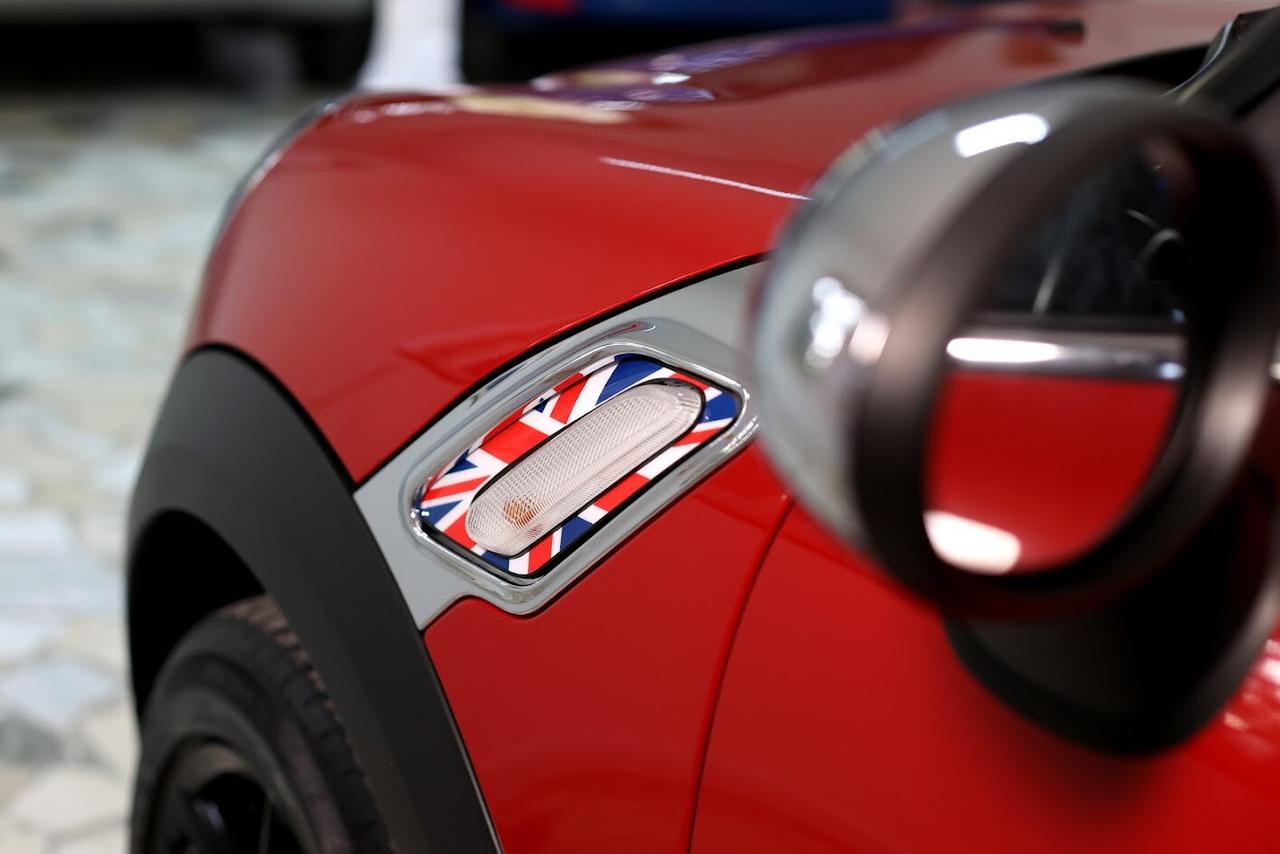 Mini Cooper D Countryman 1.6 Business auto pari al nuovo