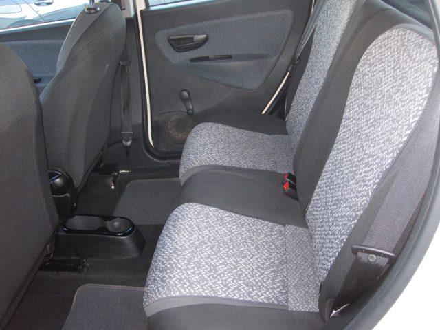 LANCIA Ypsilon 0.9 TwinAir 85 CV 5p. Metano Ecochic NEOPATENTATI