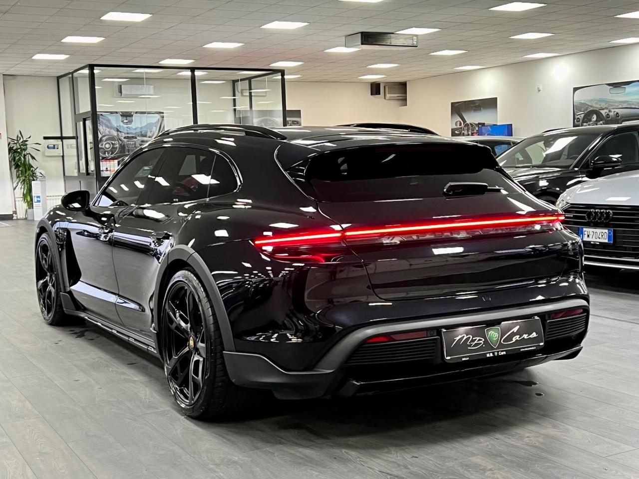 Porsche Taycan Cross Turismo 4 5p ti