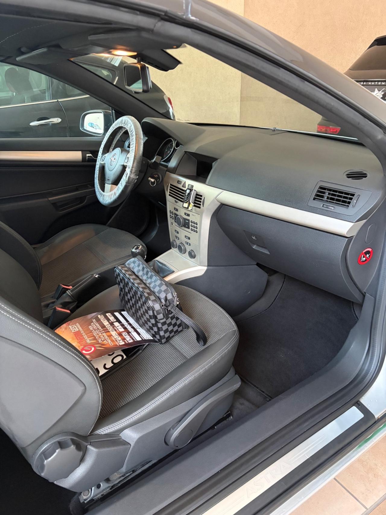 Opel Astra TwinTop 1.9 16V CDTI 150CV Cosmo