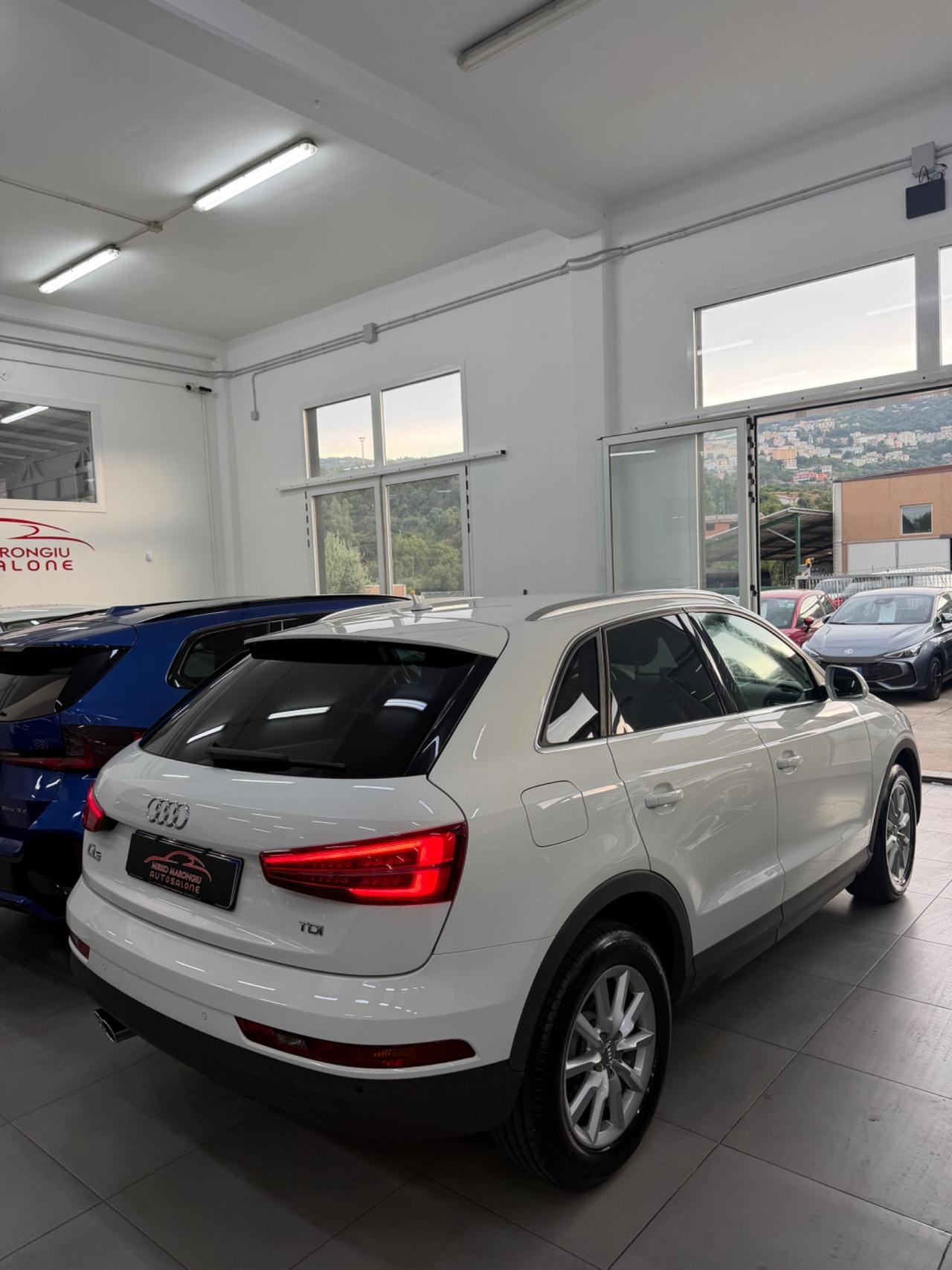 Audi Q3 2.0 TDI 120 CV Sport FINANZIABILE