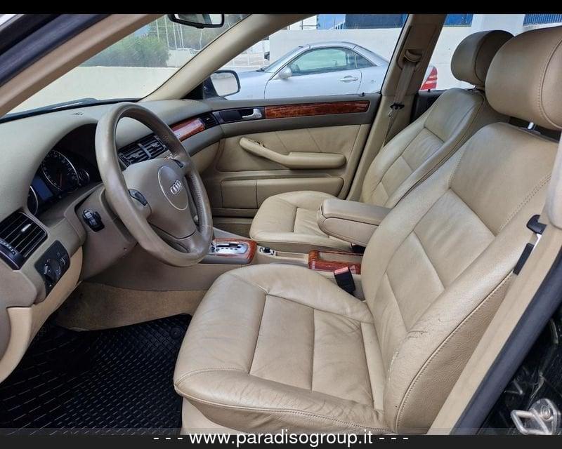 Audi A6 2ª serie 2.5 V6 TDI/180 CV cat quattro