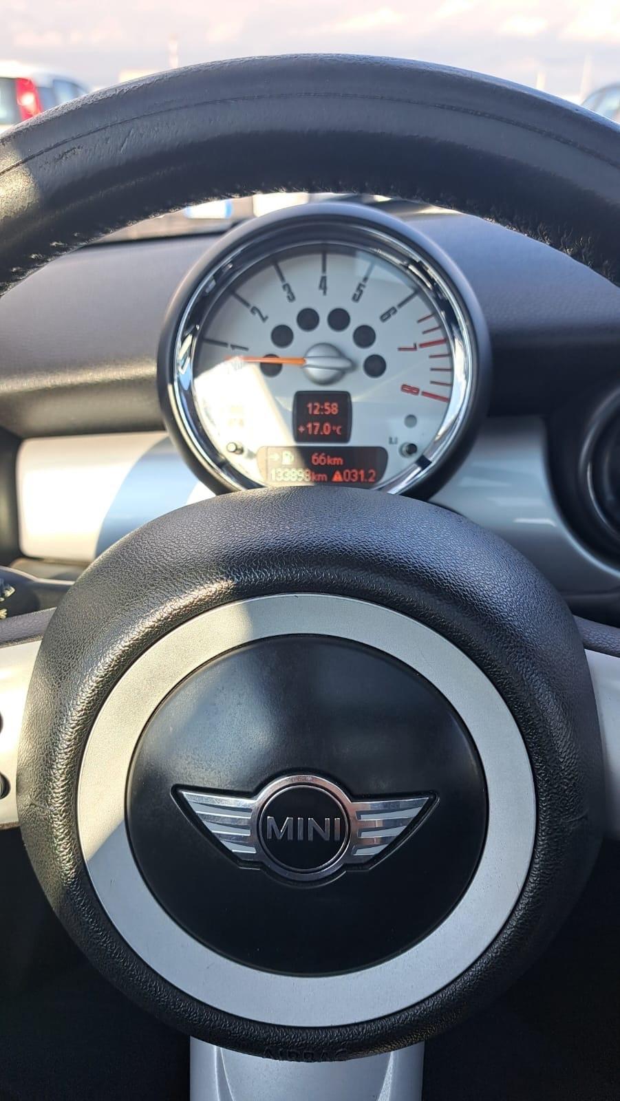 Mini 1.6 16V Cooper