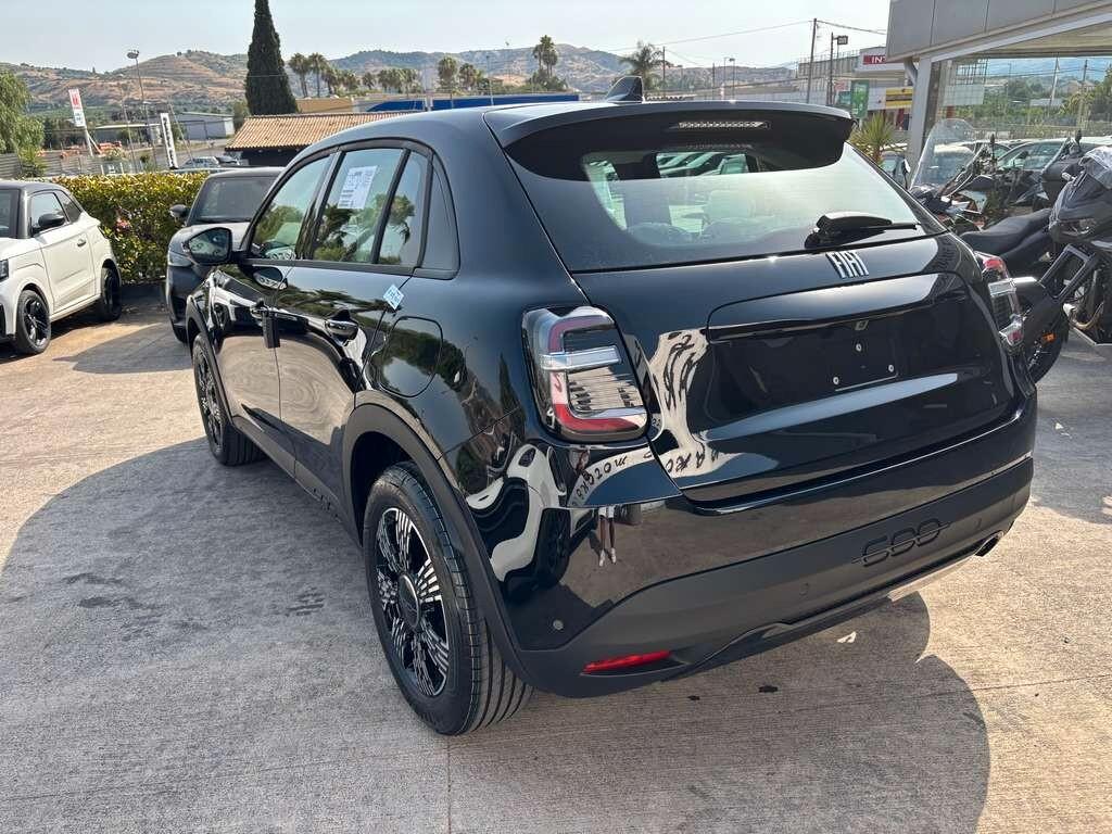 Fiat 600 Hybrid 110 CV DCT Icon Benzina / KM 0 IVA ESPOSTA Tua a solo 209 Euro al mese