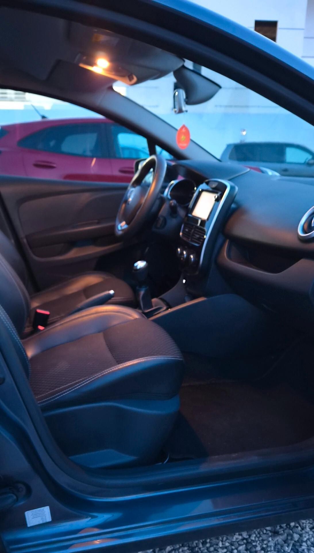Renault Clio Sporter dCi 8V 75 CV Moschino Life n1