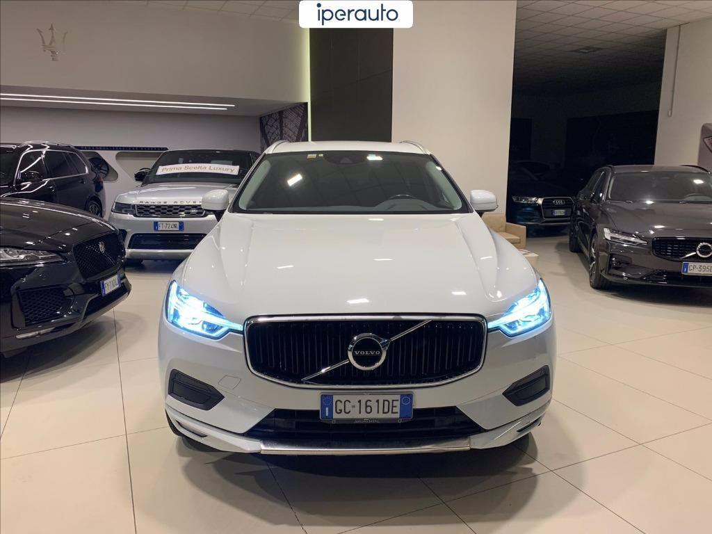 VOLVO XC60 2.0 b4 Momentum Pro awd auto del 2020