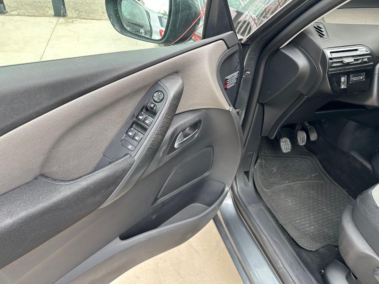 Citroen C4 Picasso 2.0 HDi 150 Excl. 7 POSTI