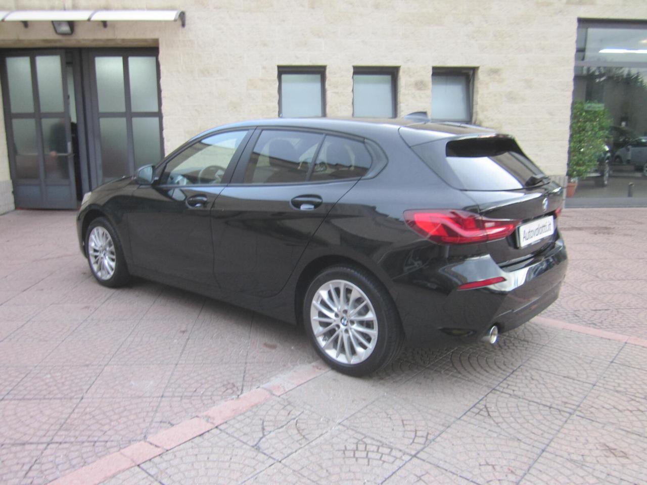 Bmw 116d 5p. Business Advantage