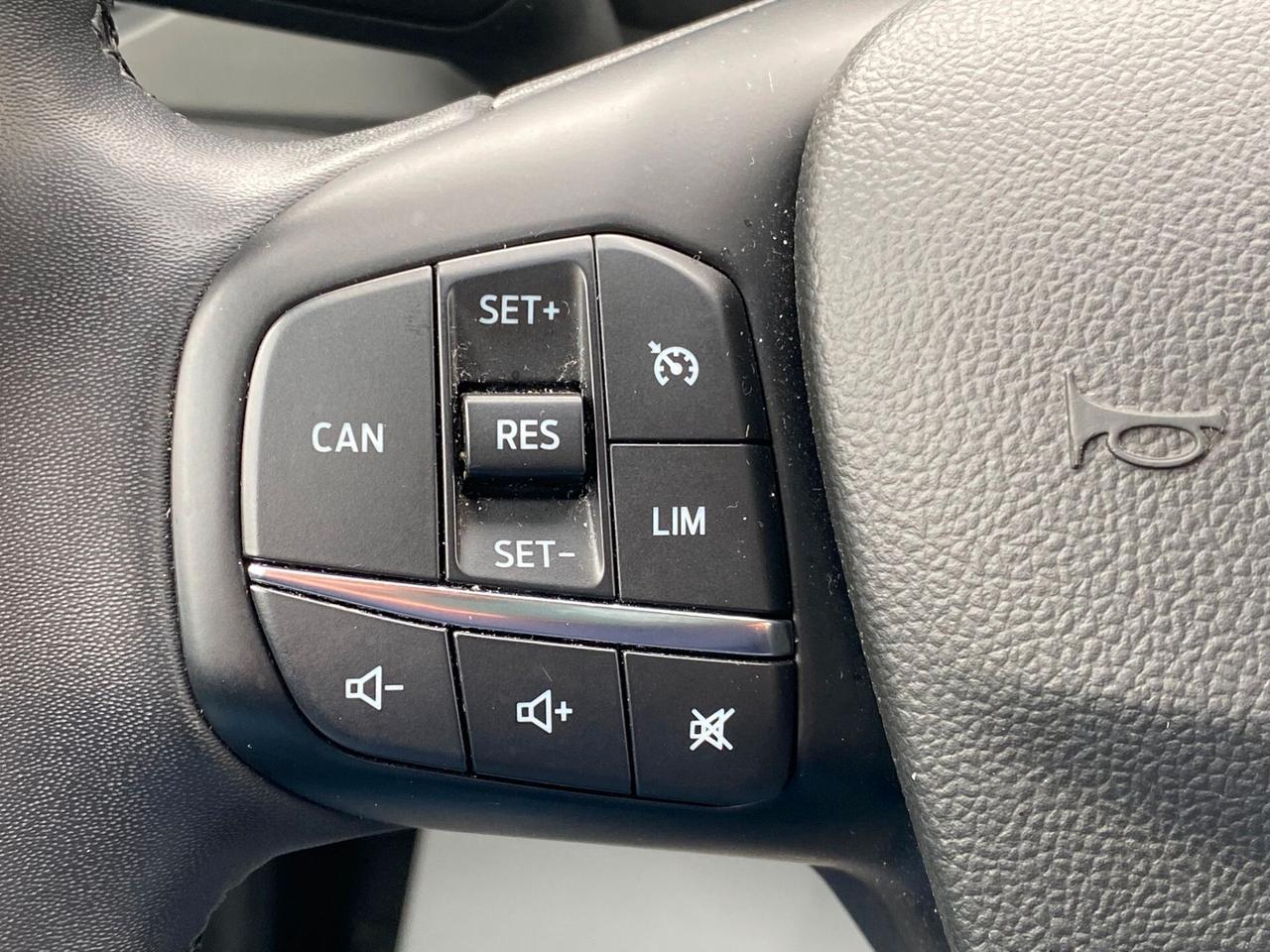 Ford Focus 1.0 EcoBoost Hybrid 125 CV Powershift SW Active