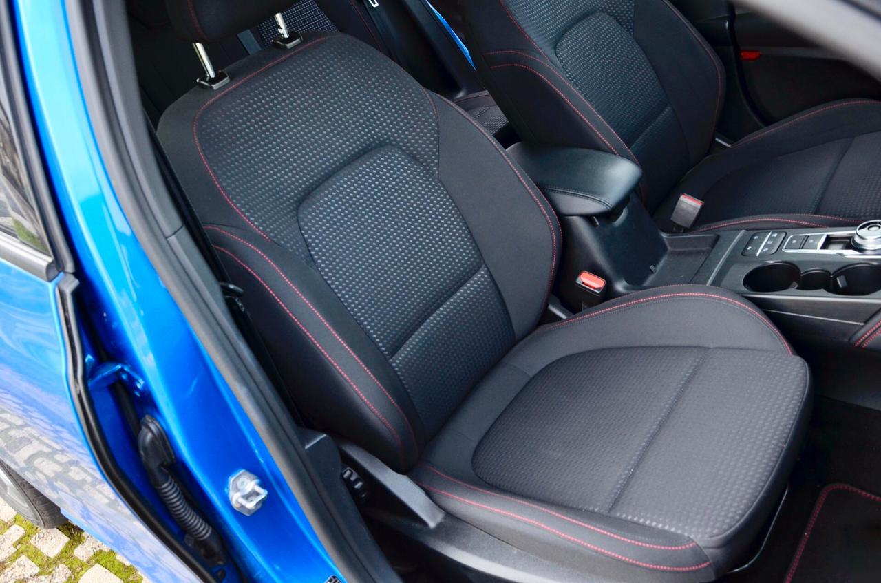 FORD FOCUS SW 1.0 SCOBOOST ST-LINE CO-PILOT 125cv AUTO, SERVICE CERTIFICATI, UFF ITALIANA, EURO 6D, FARI FULL LED, RETROCAMERA, NAVI, PERMUTE