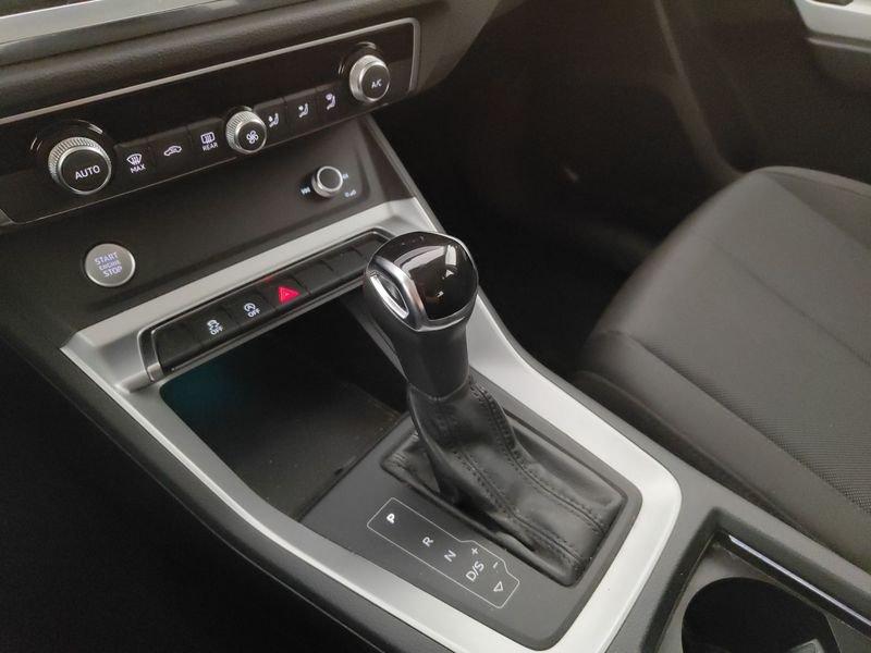 Audi Q3 35 TDI S tronic Business Advanced