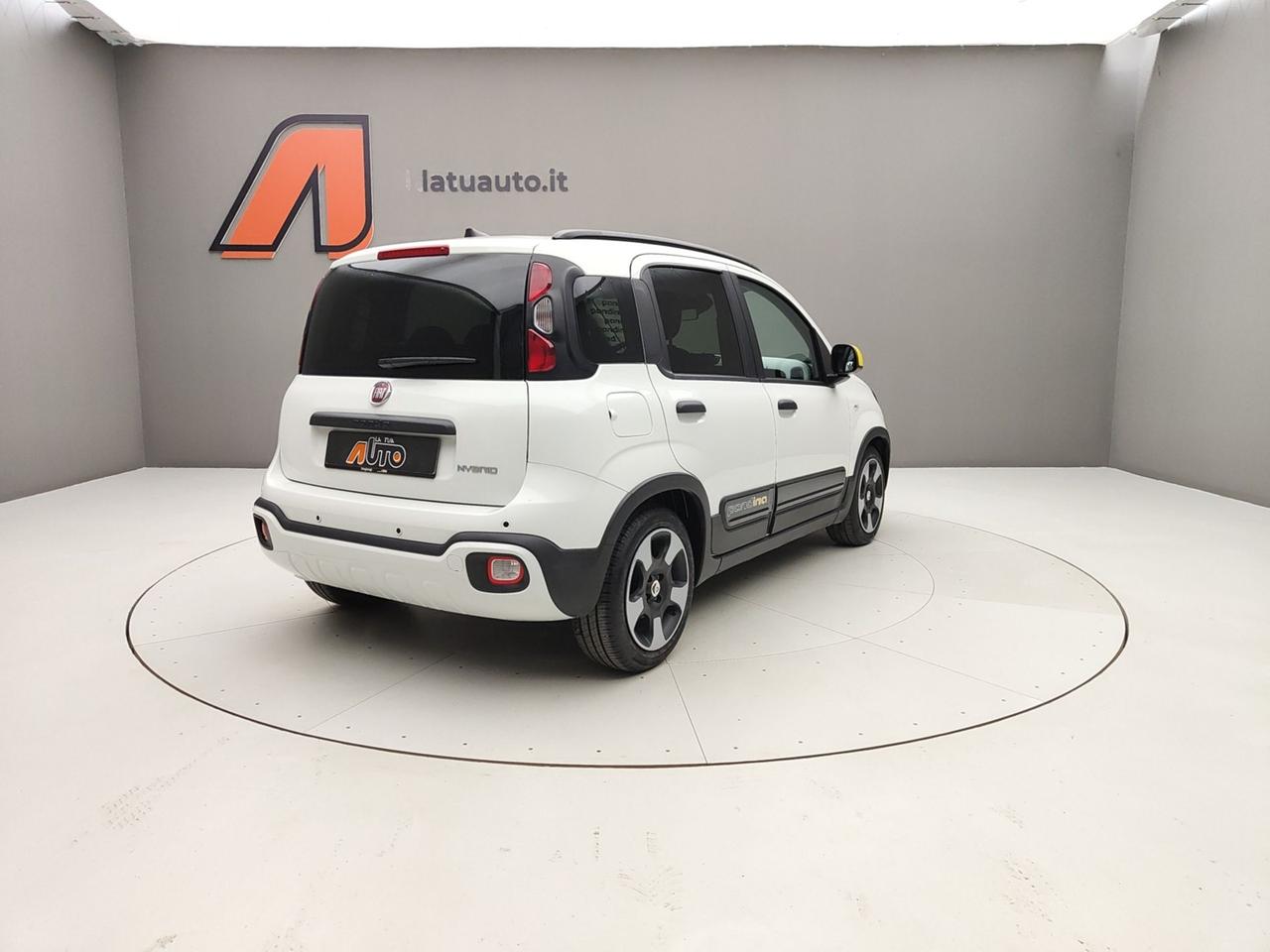 FIAT Pandina III 2024 PANDINA 1.0 70CV HYBRID (CROSS)