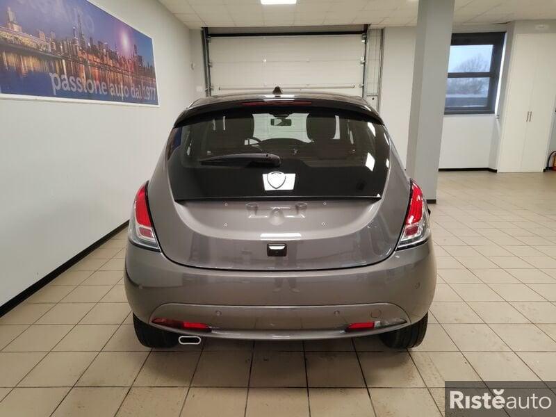 Lancia Ypsilon 1.0 FireFly 5 porte S&S Hybrid Platino