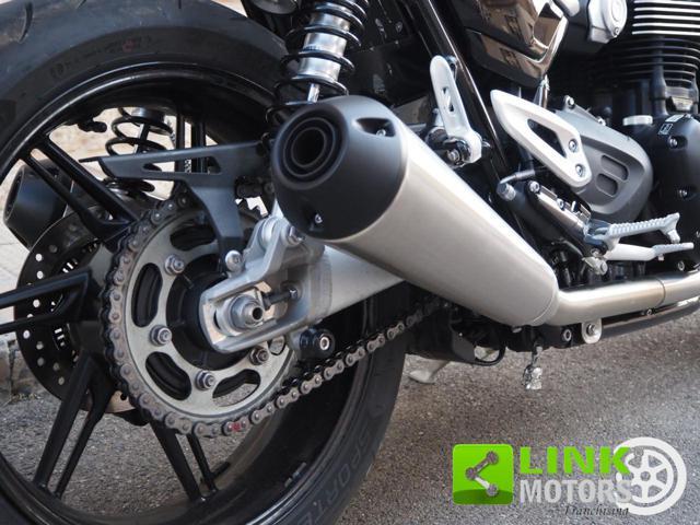 TRIUMPH Speed Twin 1200