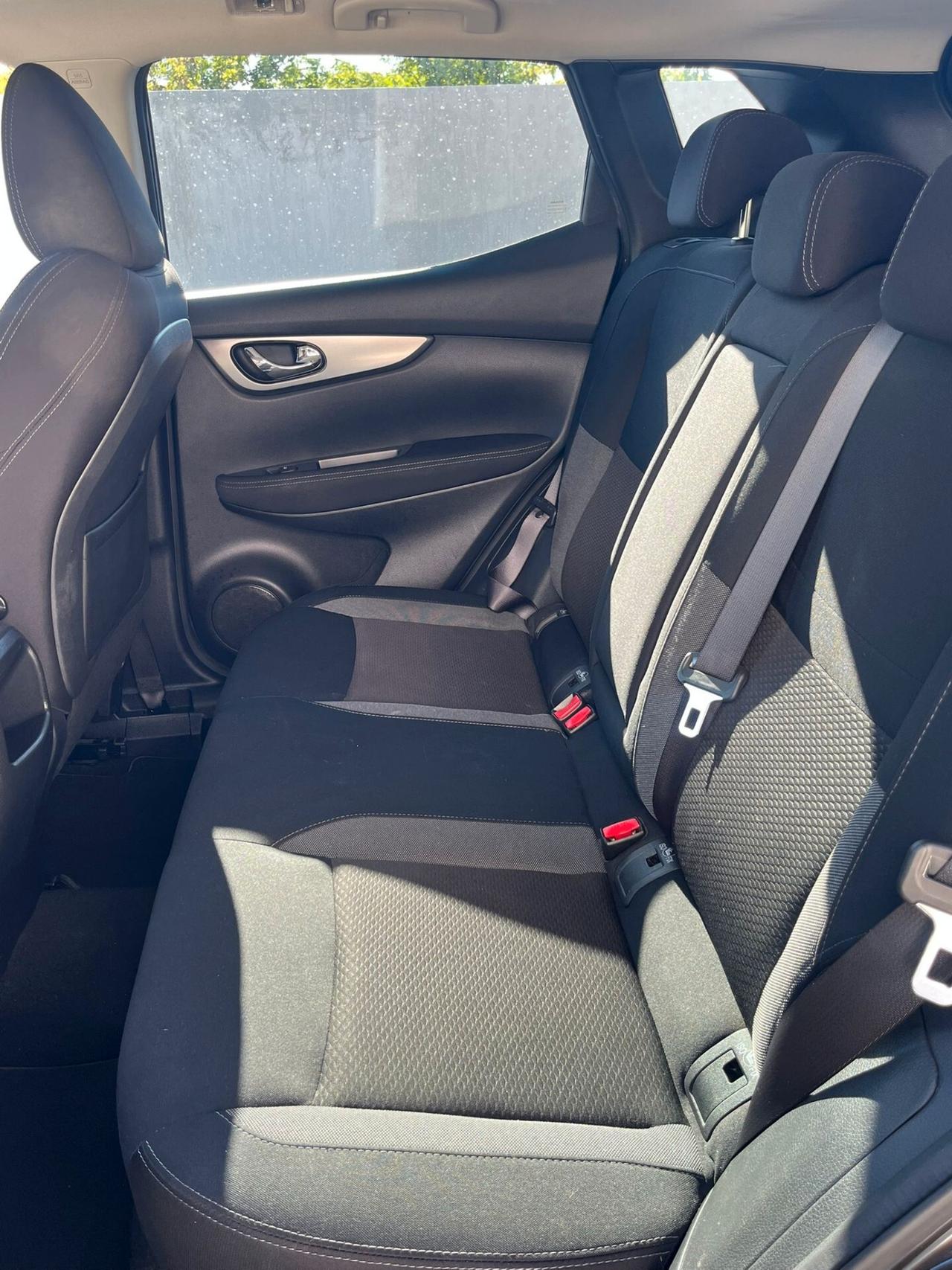 Nissan Qashqai 1.5 dCi N-Connecta