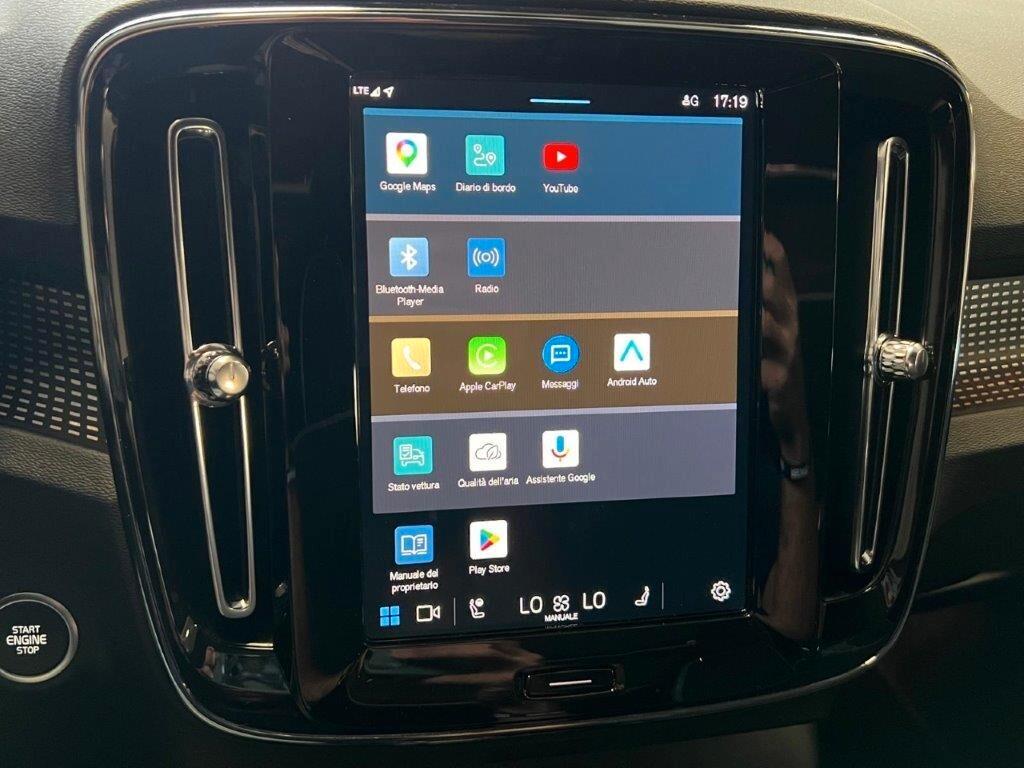 Volvo XC40 2.0 b4 Hybrid Ultra Dark 197cv