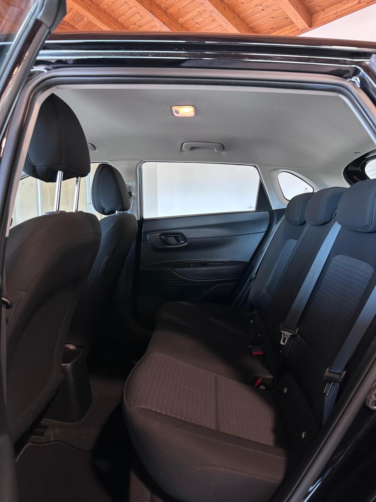Hyundai i20 III 2022 1.2 mpi Connectline *UniProprietario *NeroMetallizzato*Cerchi inLega *AppleCarplay*Retr
