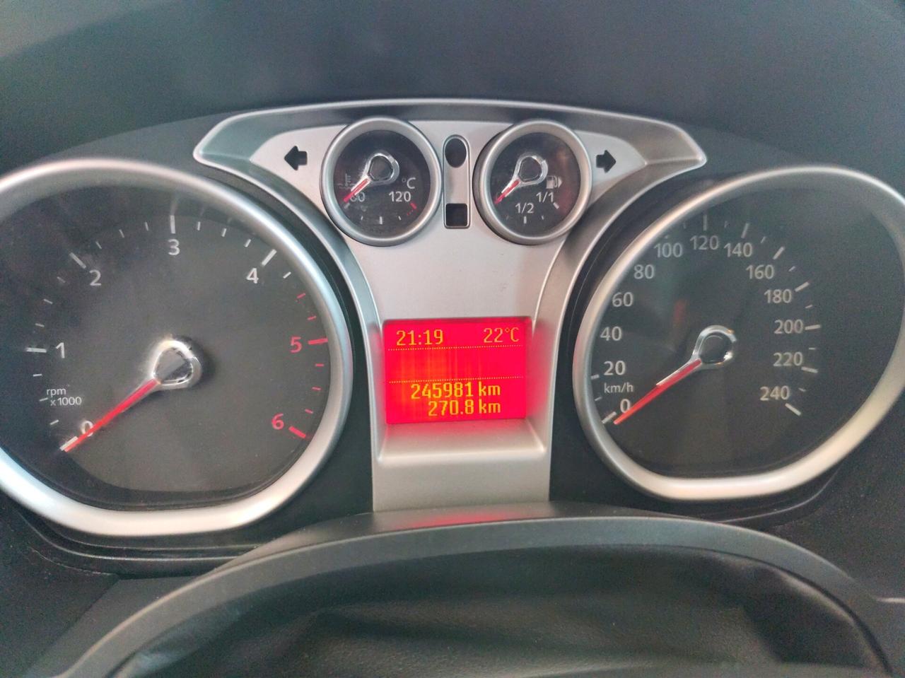 FORD Kuga 1ª serie Kuga 2.0 TDCi 136 CV 2WD Ti...