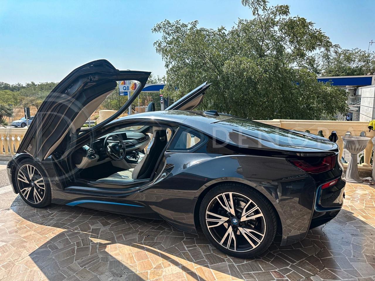 Bmw i8#HYBRID#AUTO#CARBONIO#LED#PELLE#NAVI#CAM