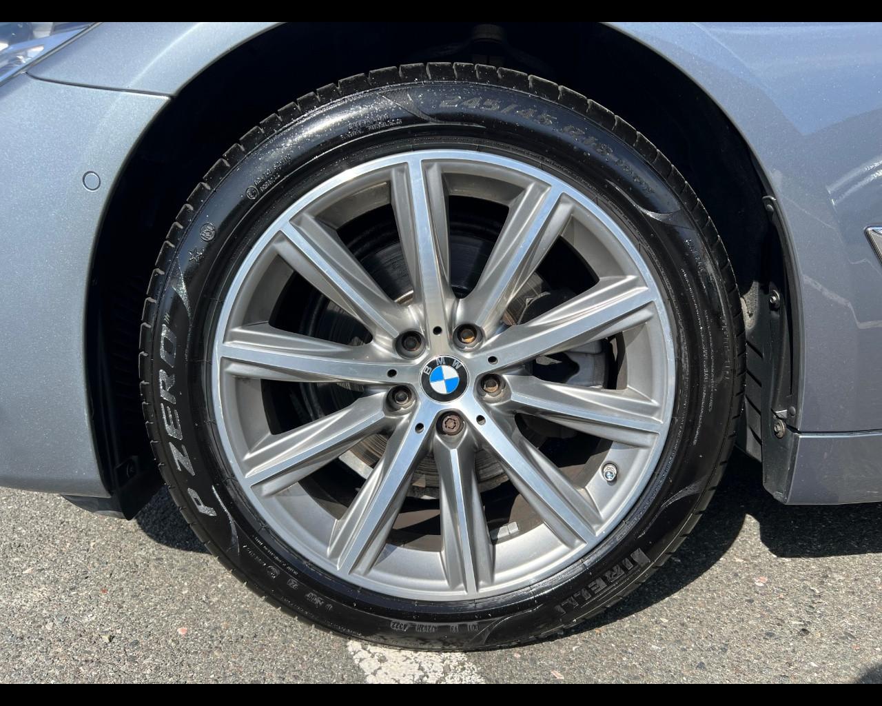 BMW Serie 5(G30/31/F90) - 520d Touring Luxury